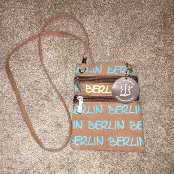 Robin Ruth Berlin Canvas Crossbody Bag - Picture 1 of 7